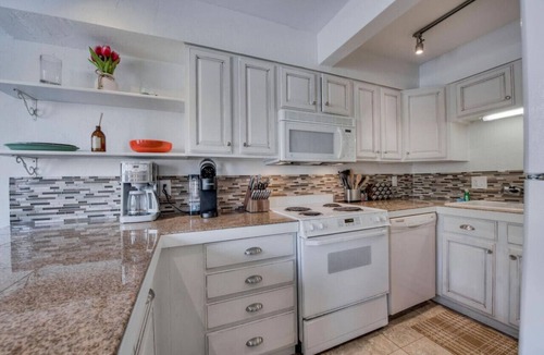 Dillon Villa | Lake Dillon Views! Modern, Spacious Townhome Near Ski Resorts