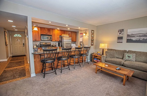 Lake Forest Condo | Lake Forest # 117 by Hauserman Rentals