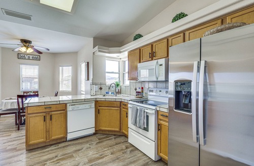 Lake Havasu City House | Lake Havasu Desert Oasis: Pool, Spa & RV Garage