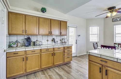 Lake Havasu City House | Lake Havasu Desert Oasis: Pool, Spa & RV Garage