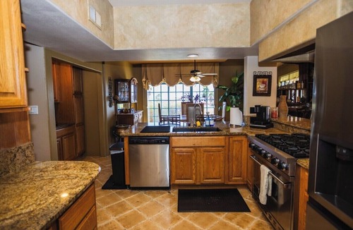 Havasu Foothill Estates House | Lake Havasu Dream Home Retreat with Stunning Pool Oasis SECURE BOAT/TOY PARKING