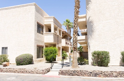 Lake Havasu City House | Lake Havasu: Project Relax - Recently Renovated! Pool & Spa - Amazing Location