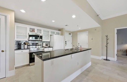 Lake Las Vegas Condo | Lake Las Vegas Retreat: Elegant Comfort Awaits
