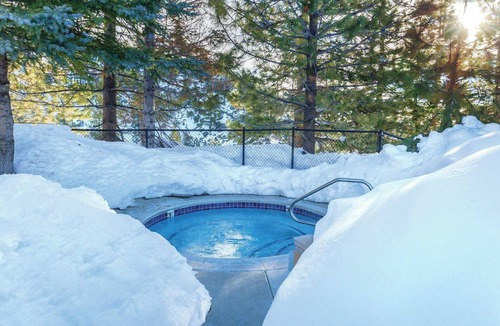 Tahoe Village Resort | Lake Tahoe 2BR Retreat at WorldMark – Walk to Village, Slopes & Stunning Views