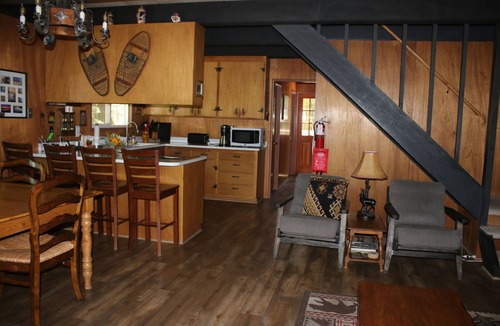 Chamberlands Cabin | Lake Tahoe - Chambers Private Beach, Pool & Tennis Membership