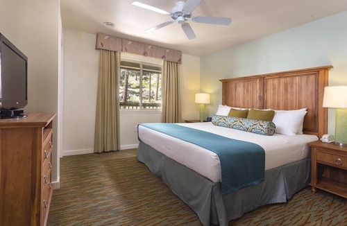 Elk Point Resort | Lake Tahoe | Comfortable Lake Retreat | Pool + Lake | 2BR Queen