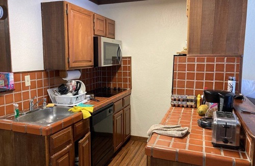Tahoe Vista Cottage | Lake Tahoe Cottage on the Beach Available Only 7/20/24-7/27/24