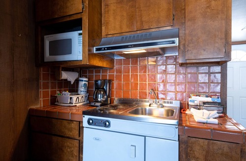 Tahoe Vista Hotel | Lake Tahoe/Studio w/Kitchenette, Outdoor Pool, Beach, Free Parking!