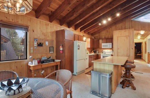 McKinney Estates House | Lake Tahoe Treasure! Minutes from Beach & Skiing
