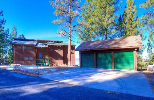 Glenbrook House | Lake View Glen home