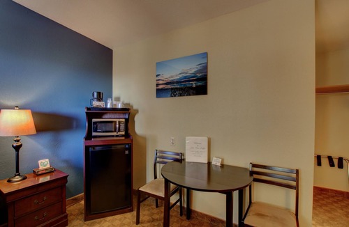 Lee Vining Hotel | Lake View Lodge