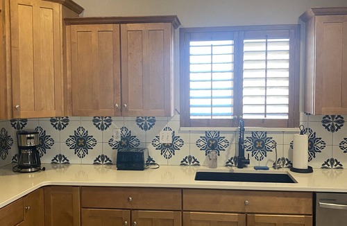 Lake Havasu City House | LAKE VIEW/Pool & Spa. Southside close to downtown & launch ramp. Flat driveway.