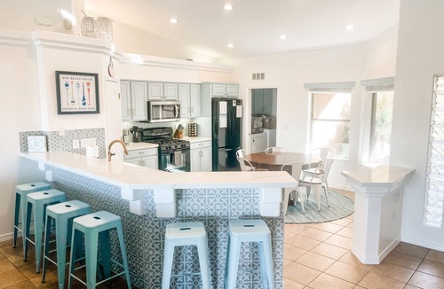 Lake Havasu City House | Lake View Resort compound-6 bedrooms-2 casitas -pool house- pool & spa
