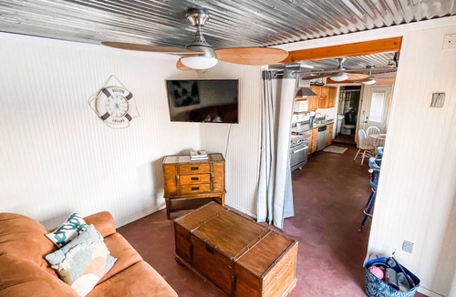 Lake Havasu City House | Lake View Resort compound-6 bedrooms-2 casitas -pool house- pool & spa
