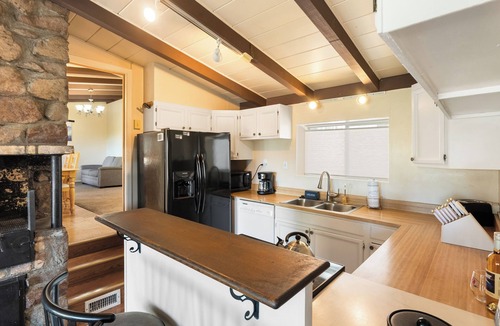Zephyr Cove House | Lake Views | Hot Tub | BBQ | Pet Friendly