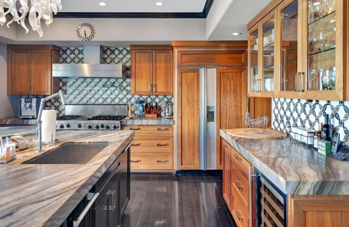 Oak Shores House | Lakefront Luxury | Private Dock & Wine Country