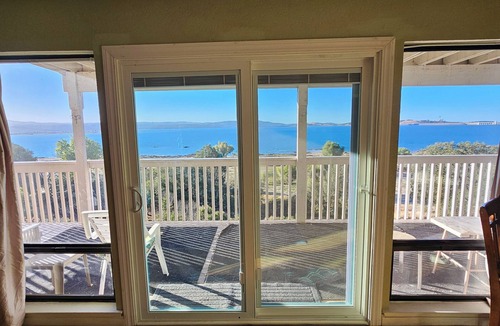 Granite Bay House | Lakefront panoramic views! 3-bedroom 2-bathroom house in beautiful Granite Bay