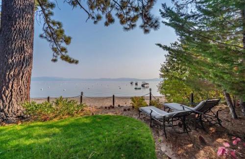 Homewood House | Lakefront Retreat Across from Homewood Resort