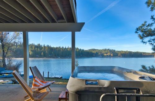 Groveland Villa | Lakefront Villa with 180 degree view private dock and boats