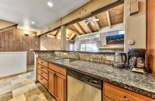 South Lake Tahoe House | Lakeland Village #511 - 4BR/3BA Heart of Tahoe