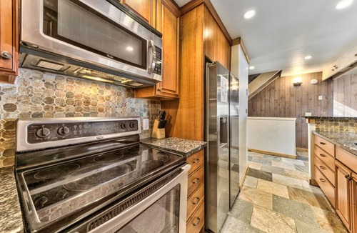 South Lake Tahoe House | Lakeland Village #511 - 4BR/3BA Heart of Tahoe