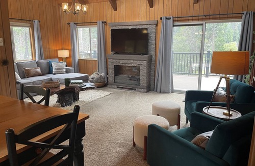 Twain Harte House | Lakeshore Luxury: A Family Retreat for Every Season with LAKE ACCESS!
