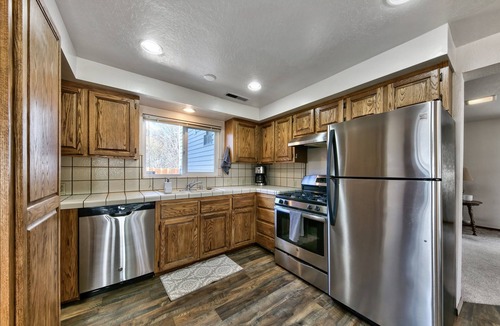 South Lake Tahoe House | Lakeside Beach Retreat 4 bedrooms steps to Lake Tahoe Lakeside Beach