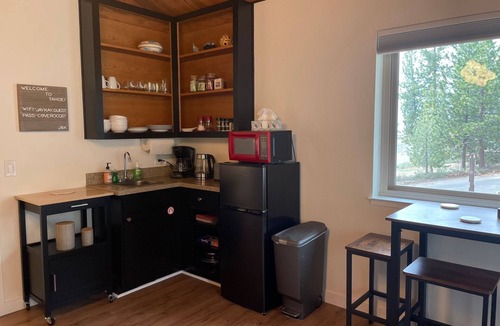 Lincoln Park Apartment | Lakeview Cave Rock Guest Suite - 2nd floor attached guest unit