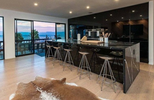 Tahoma House | Lakeview Paradise in Homewood - hot tub - pier - lake access