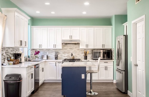 Lake Elsinore House | Lakeview Retreat in Elsinore with Pool & Hot Tub