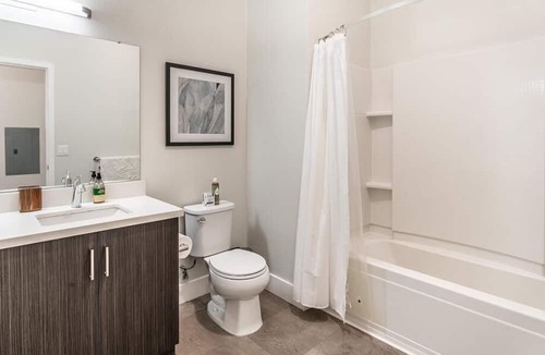 Centerville Apartment | Landing at Artist Walk - 1 Bedroom in Centerville
