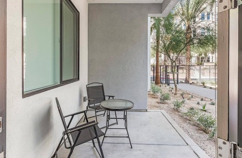 Rhodes Ranch Apartment | Landing | Incredible 2BD, Gym, Clubhouse