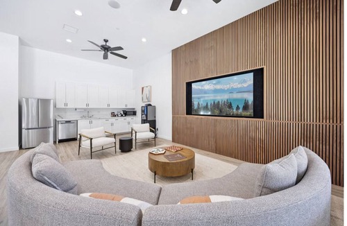 Las Vegas Apartment | Landing | Stunning Studio, Gym, Pool