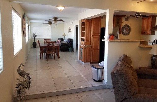 Lake Havasu City House | Large 3 bedroom house minutes from the lake.