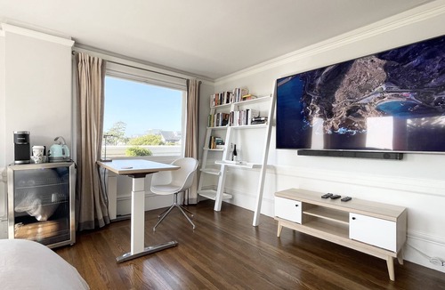 Ashbury Heights House | Large Edwardian House, 5b3ba Ocean View, Patio & Free Parking