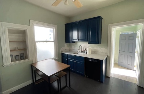 West Oakland House | Large Victorian + Off-street gated parking + Minutes to SF!