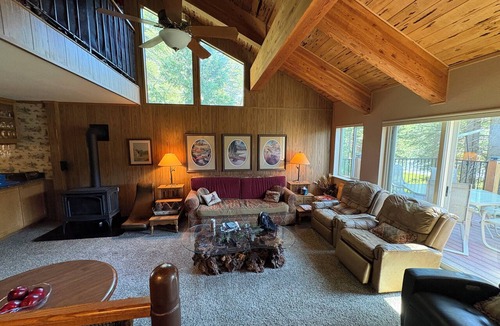 Pinecrest House | Largest Townhome in Leland Meadows, Plus a Hot Tub!