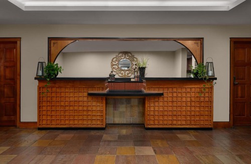 Folsom Hotel | Larkspur Landing Extended Stay Suites Folsom