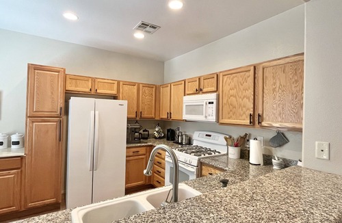Silverstone Ranch House | Las Vegas Single Story King Bed Quiet Neighborhood