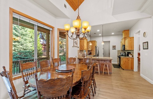Sierra Cedars Cabin | Leisure Landing – Unwind in the Pines
