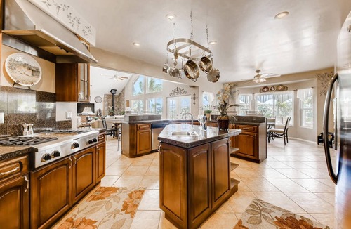 Valley Center House | Life is better by the pool
