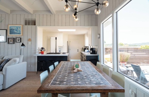 Stinson Beach House | Light & Airy Living on Seadrift Lagoon w/Hot Tub