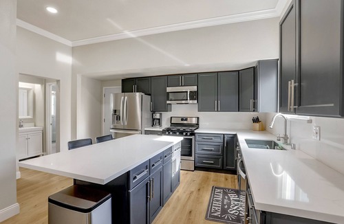 Northside House | Like New 6BED 3BR 2BA Home in Japan Town San Jose