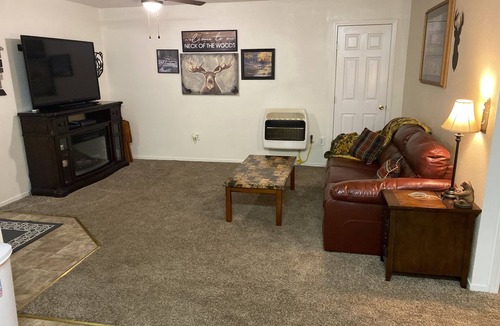Mariposa Apartment | Lil Buck small loft 31 day+ stays only