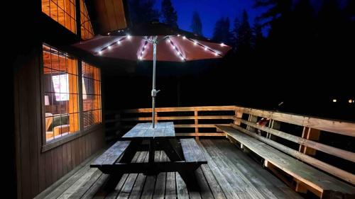 Ponderosa House | Little Bear Lodge, Located in Ponderosa California