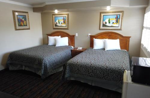 Anaheim Resort Hotel | Little Boy Blue Motel