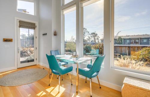 El Granada Apartment | 'Little House By the Sea': Steps to Surfers Beach!