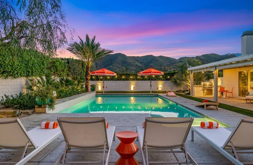 Palm Springs House | Living The Desert Way - Expansive 5‑Bedroom with Pool, Spa, Fire Pit & Stunning Mountain Views