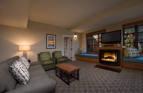Lakeside Park Resort | Located in Heavenly Village, nearby restaurants and shopping, ski lift outside !