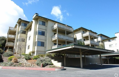Del Rey Oaks Apartment | Look No Further! Relaxing & Centrally Located; Laguna Seca, Beach, Airport
